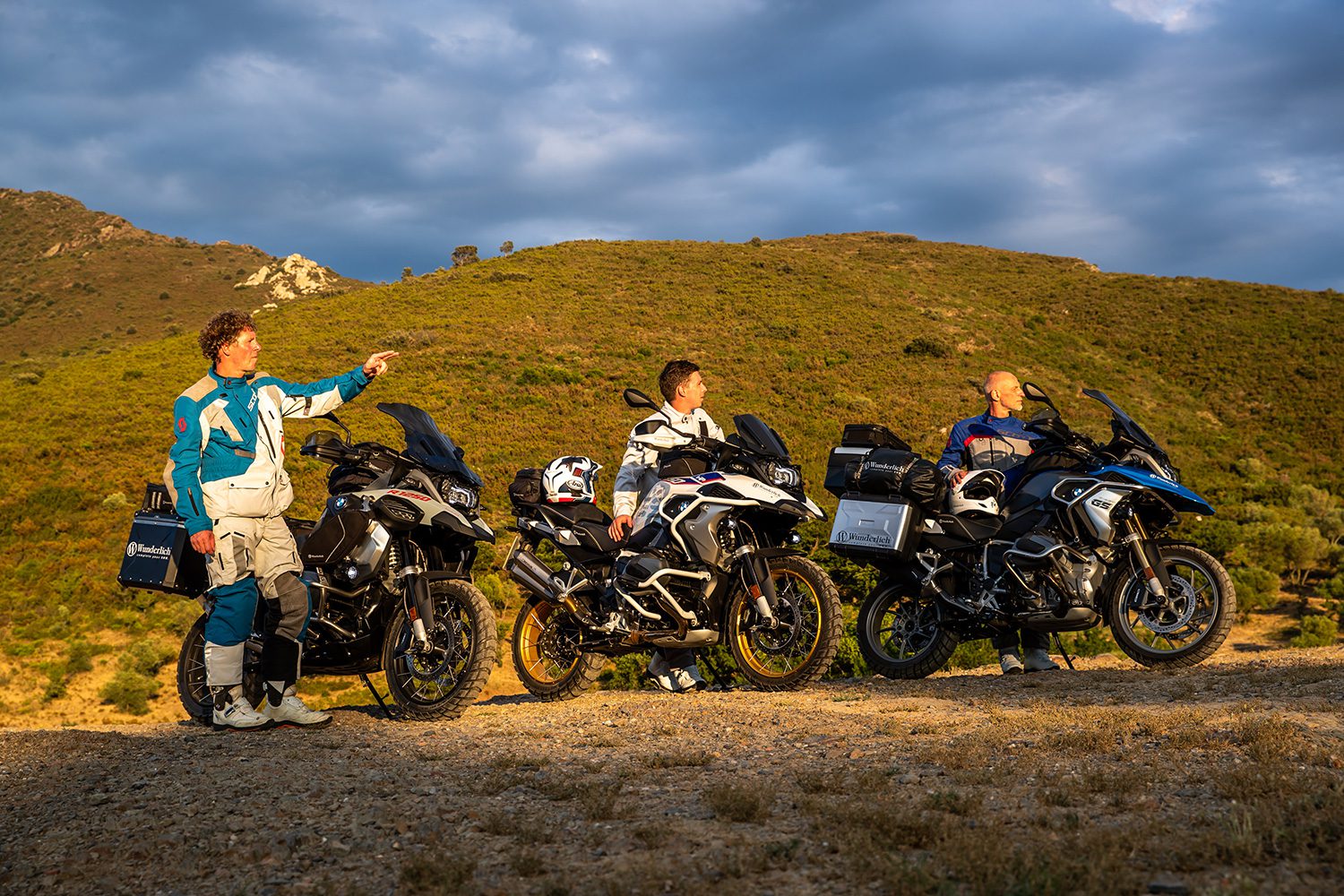 43920-002_05_1500_blank