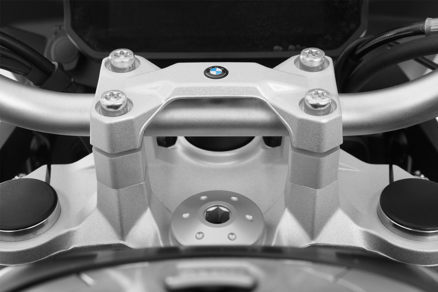 25803-001_02_1500_blank