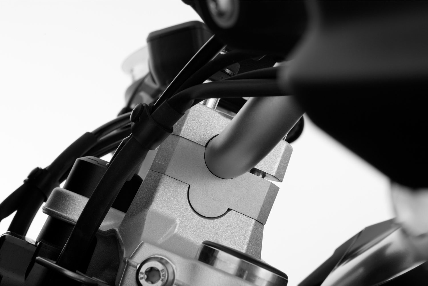 25803-101_web_blank_03-1