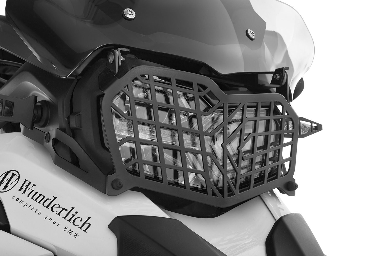 25851-002_02_1500_blank-1