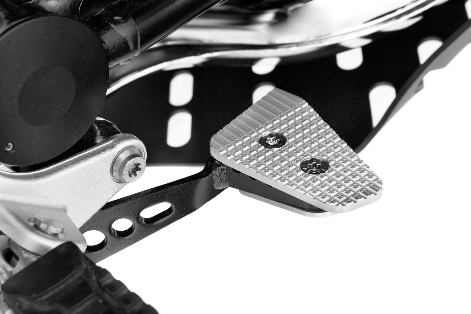 26232-001_web_blank_01