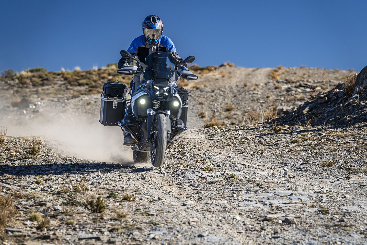 13222-002_03_1500_r1300gs.jpg_(3)