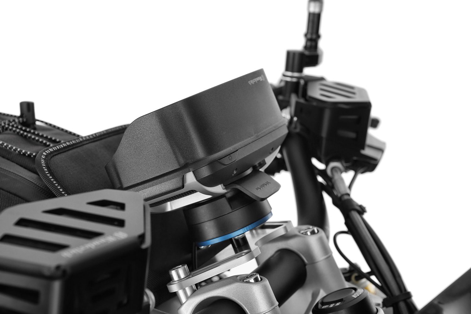 21071-002_05_1500_blank