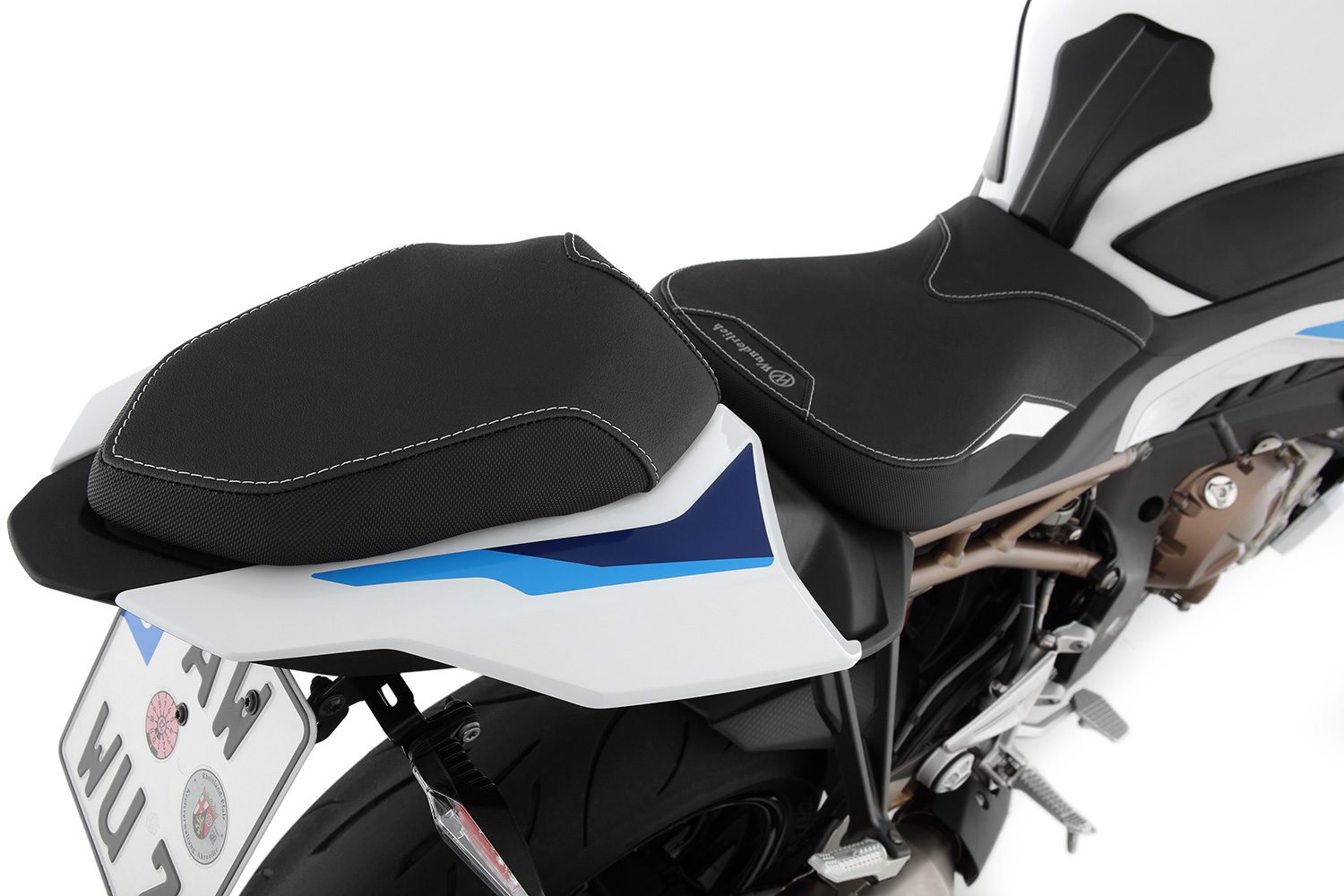 35696-x01_05_1500_blank