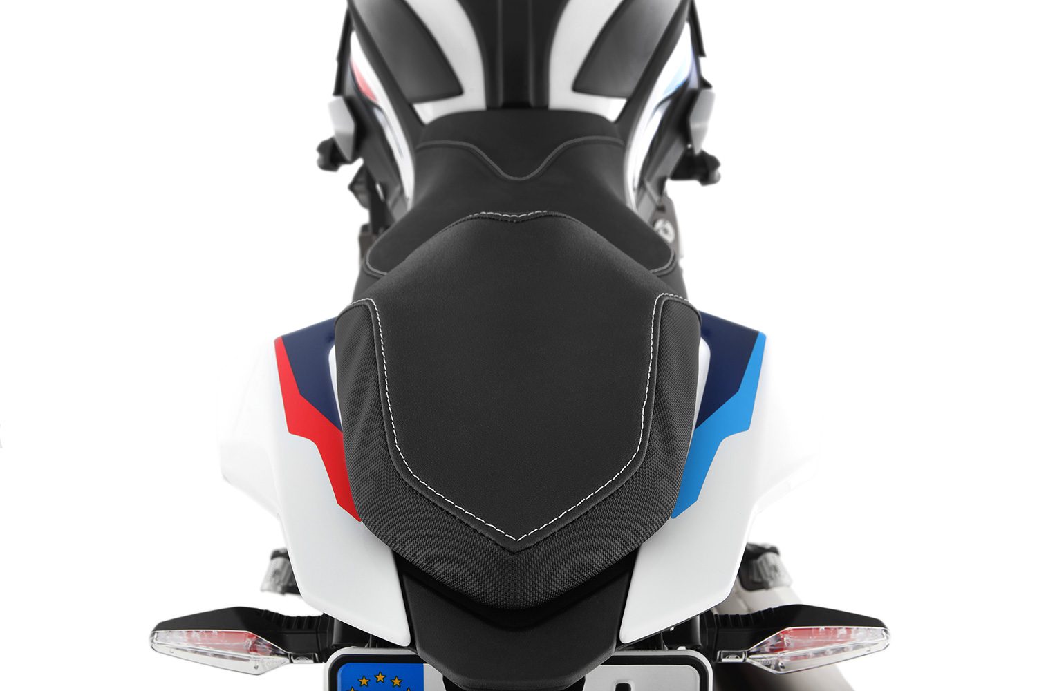 35696-x01_06_1500_blank