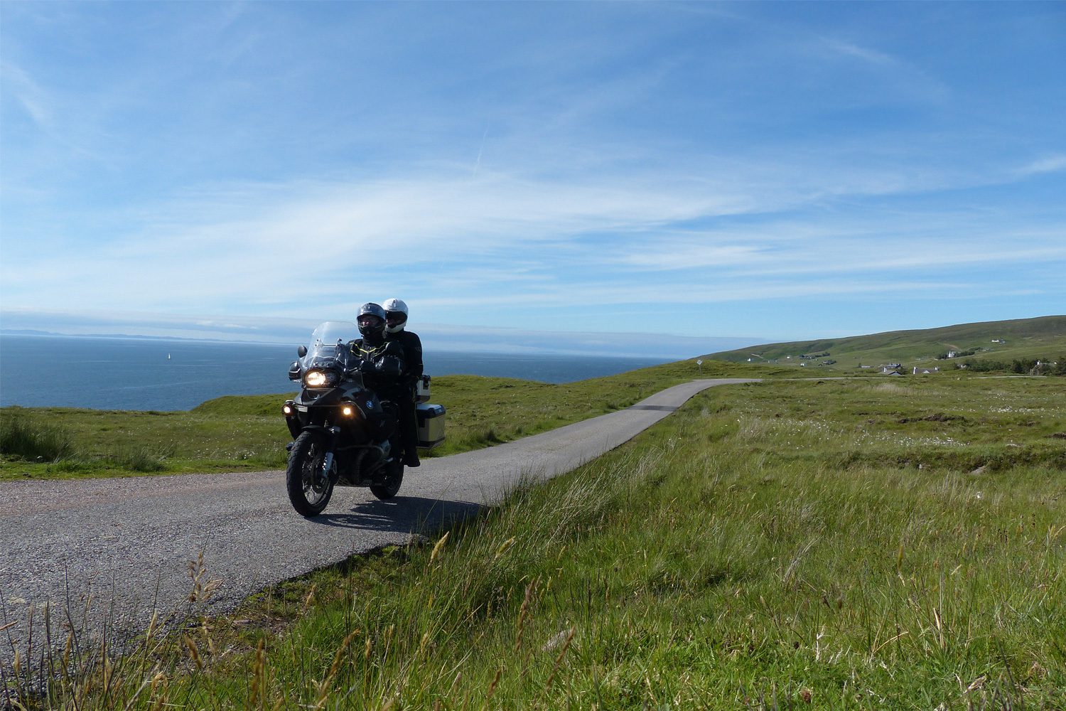 27380-700_05_1500_blank