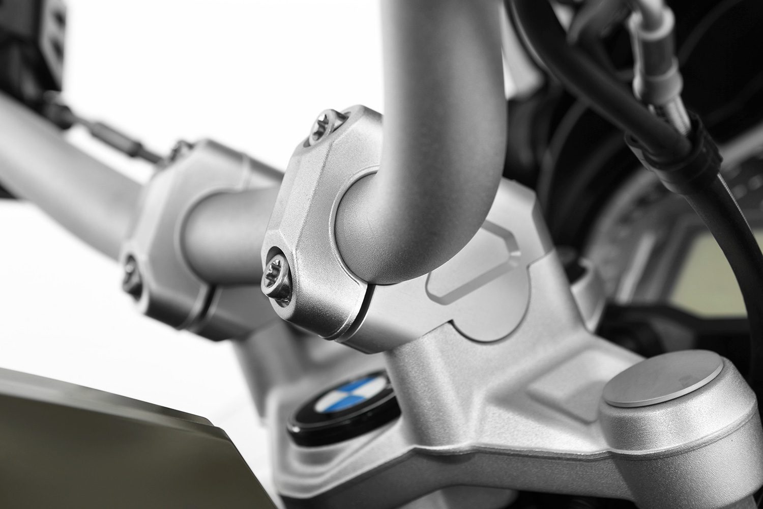 41970-111_07_1500_blank