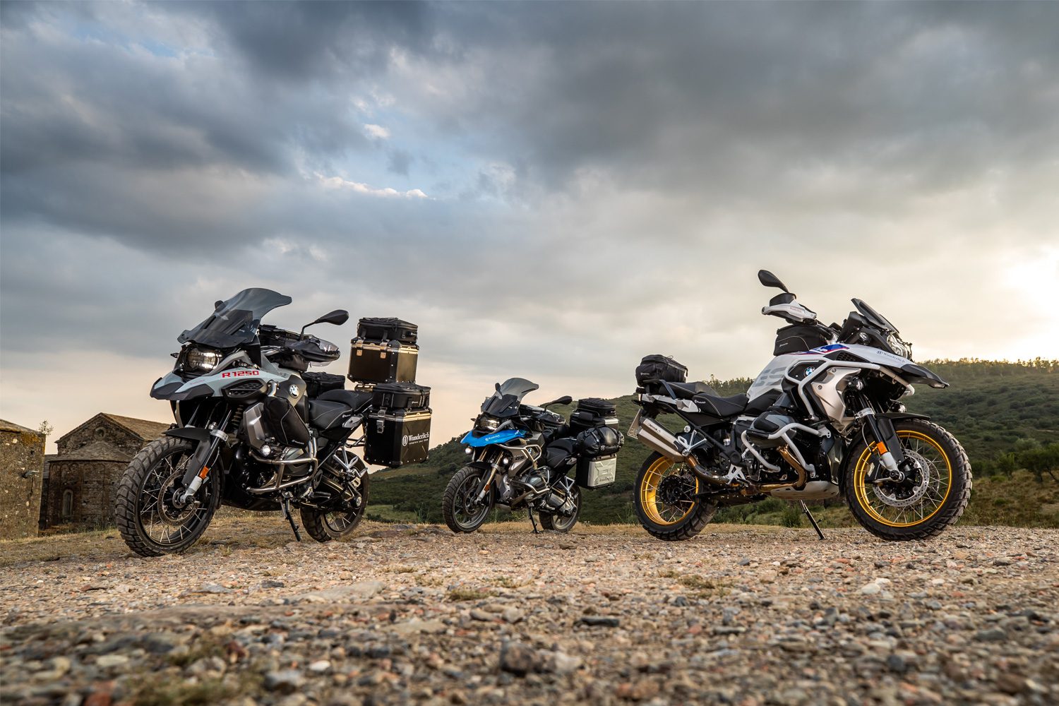 43740-000_11_1500_blank