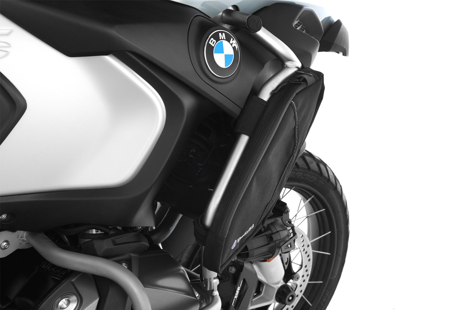 20810-300_06_1500_blank-1