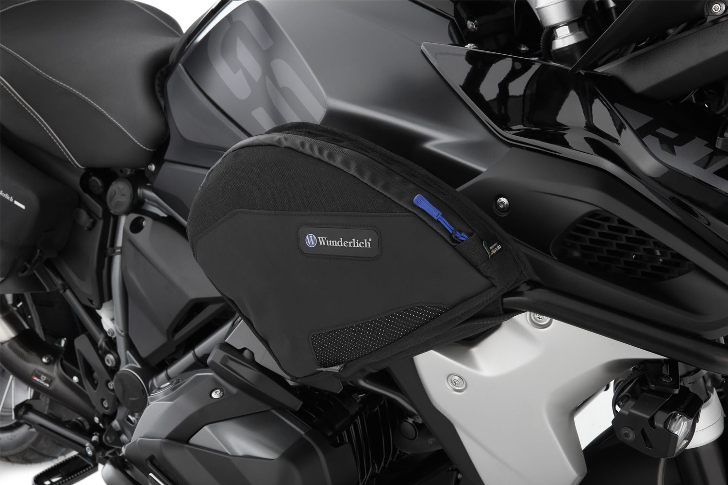 20812-000_03_1500_blank