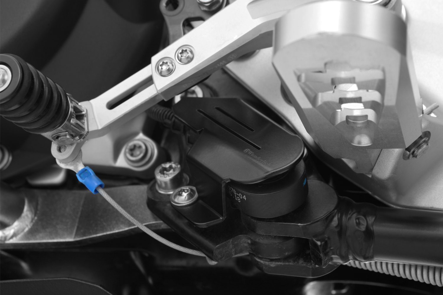 25856-002_web_blank_02