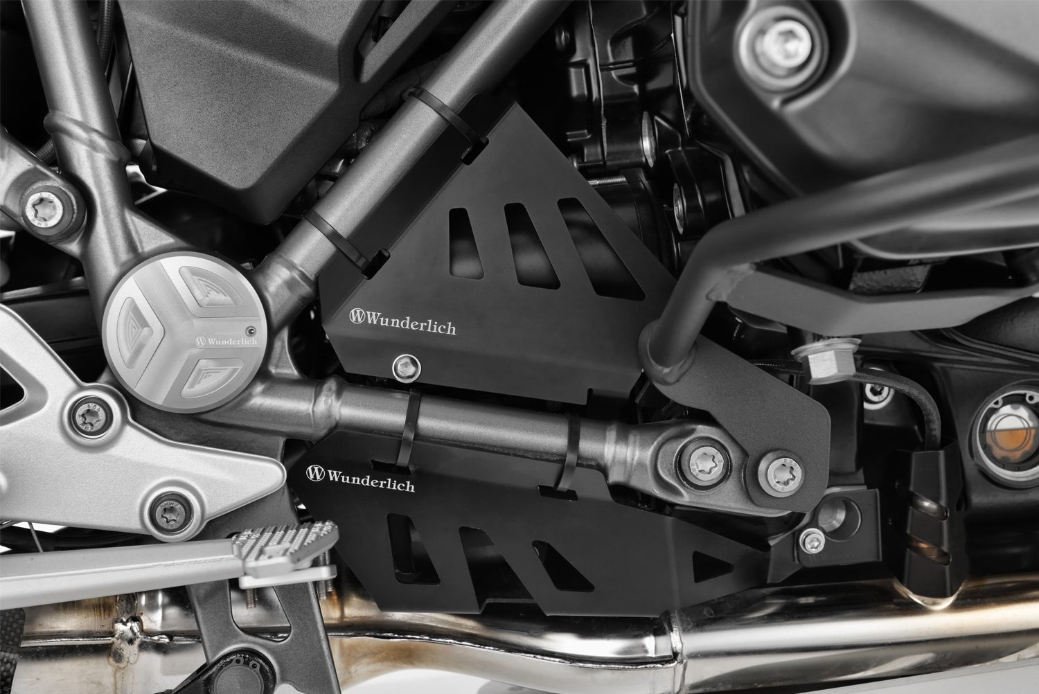 26930-202_web_blank_03