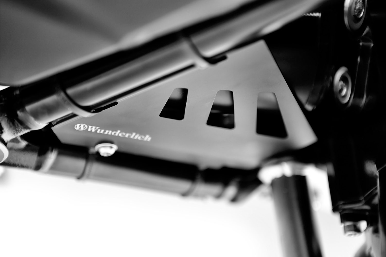 42980-002_02_1500_blank