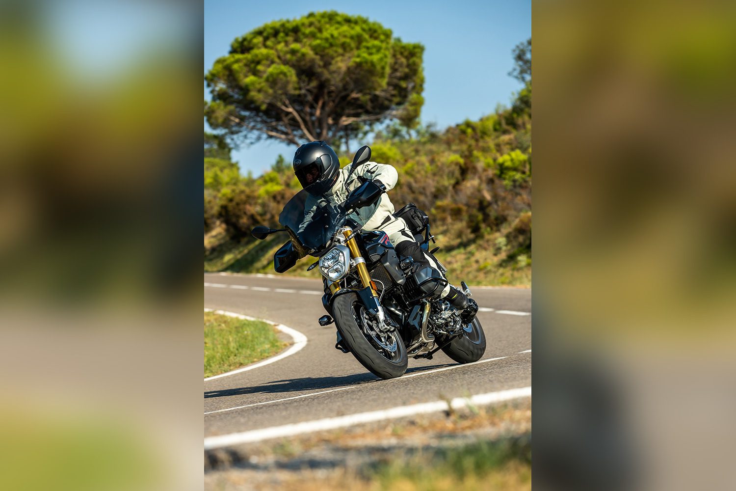 42980-002_05_1500_blank